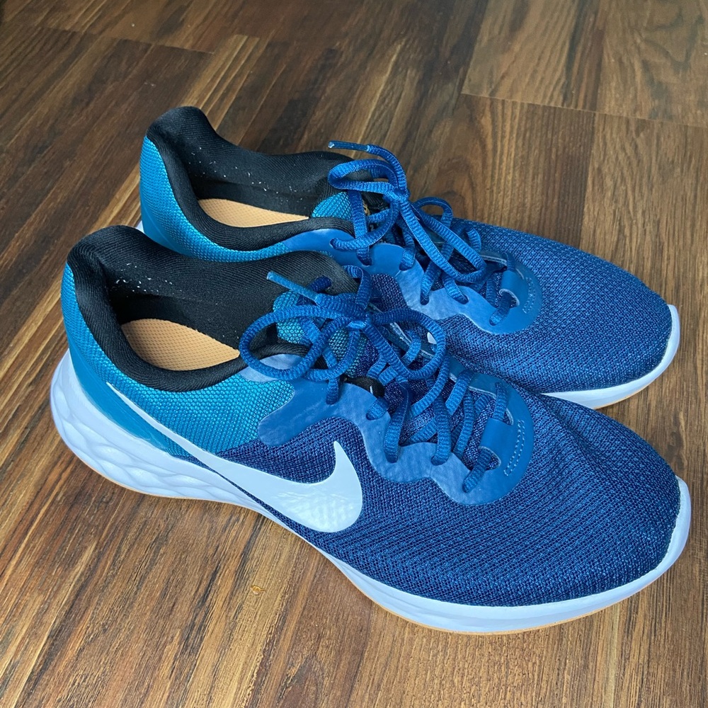Like New Nike Blue Running Sneakers